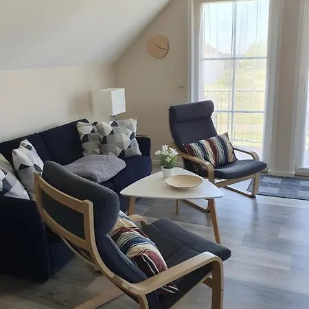 Ferienapartment Wiese & Auf Ruegen Appartement