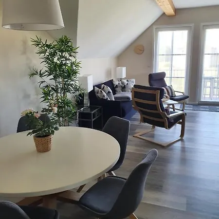 Ferienapartment Wiese & Auf Ruegen Appartement