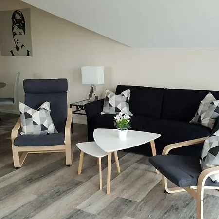 Ferienapartment Wiese & Auf Ruegen Appartement *