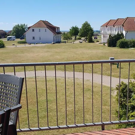 Appartement Ferienapartment Wiese & Auf Ruegen