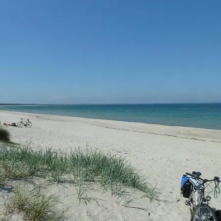 Ferienapartment Wiese & Auf Ruegen Appartement *