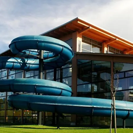 Ferienapartment Wiese & Auf Ruegen Appartement *