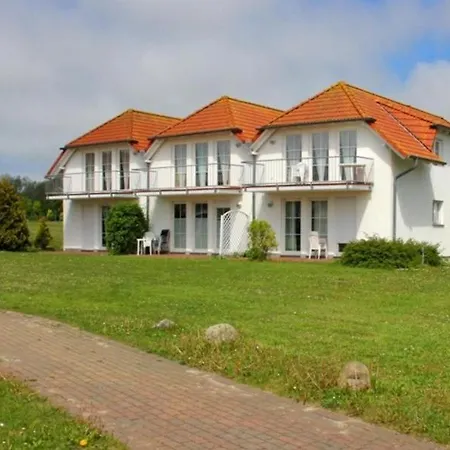 Ferienapartment Wiese & Auf Ruegen Appartement *