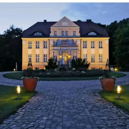 Appartement Ferienapartment Wiese & Auf Ruegen Neddesitz